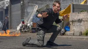 Задник к фильму "Клык 2: Город волков" #509966