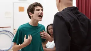 Задник к фильму "Маленькие мужчины" #462599