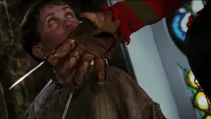 Задник к фильму "Кошмар на улице Вязов 5: Дитя сна" #727351