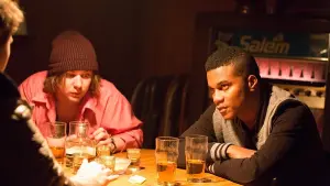 Задник к фильму "Ноябрьские преступники" #363501