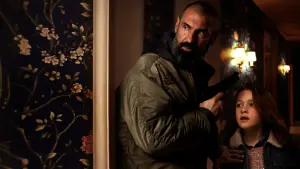 Задник к фильму "Чудовище" #461959