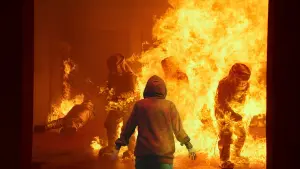 Задник к фильму "Воспламеняющая взглядом" #444876