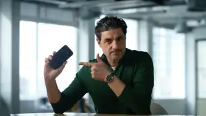 Задник к фильму "Is Your Smartphone Spying On You?" #795273