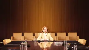 Видео к фильму The Richest Woman in the World | The Richest Woman in the World - Trailer