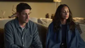 Задник к фильму "Безымянная романтическая история о вторжении в дом" #533883