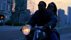 Задник к фильму "Лов Джоунс" #689342