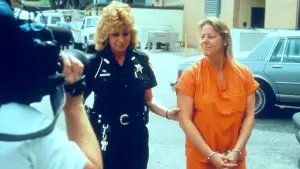 Задник к фильму "Эйлин: королева серийных убийц" #628525