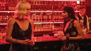 Задник к фильму "Взрывная блондинка" #717005