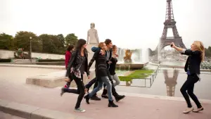 Задник к фильму "Лето. Одноклассники. Любовь" #302915