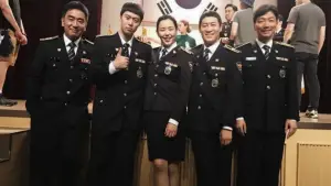 Задник к фильму "Экстремальная работа" #722561