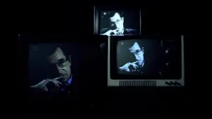 Задник к фильму "Ноам Хомский: Реквием по американской мечте" #477849