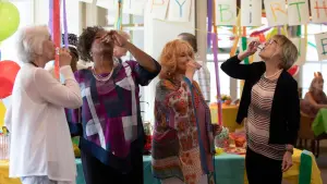 Задник к фильму "Дрянные старушки" #422593