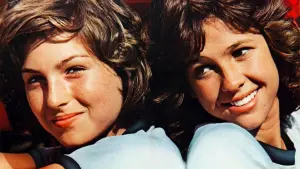 Задник к фильму "Маленькие прелестницы" #471804