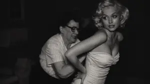 Задник к фильму "Блондинка" #306713