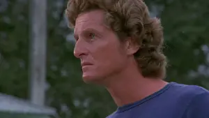 Задник к фильму "Бобби Джо и преступники" #439025