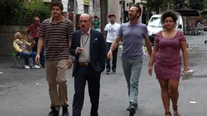 Задник к фильму "В семье не без священника" #284109