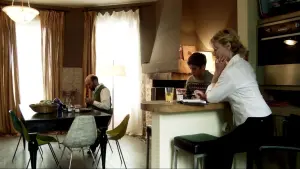 Задник к фильму "Сексуальные хроники французской семьи" #316163