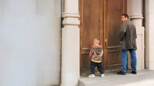 Задник к фильму "Большой папа" #690792