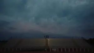 Задник к фильму "Хорошо быть тихоней" #680528