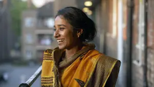 Видео к фильму Brick Lane | Critics' Picks - Movie Minutes: 'Brick Lane' | The New York Times