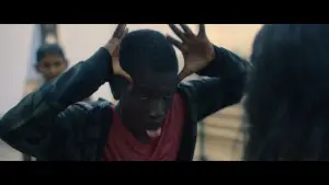 Задник к фильму "Вся жизнь впереди" #266739