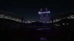 Задник к фильму "지드래곤 인 시네마 [위버맨쉬]" #784685