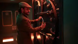 Задник к фильму "Похититель драгоценностей: ограбление начинается" #645218