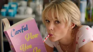 Задник к фильму "Девушка, подающая надежды" #215063