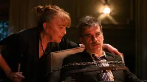 Задник к фильму "Безумная старуха" #513210