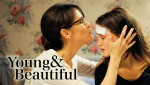 Задник к фильму "Молода и прекрасна" #109994