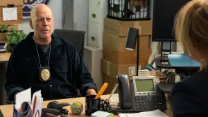 Задник к фильму "Детектив Найт: Независимость" #378640