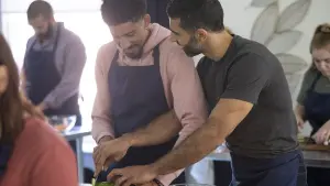 Задник к фильму "Мой фальшивый парень" #433352