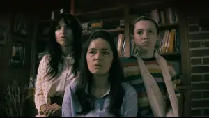 Задник к фильму "Проклятое ожерелье" #682631