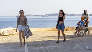 Задник к фильму "Горячее молоко" #571532