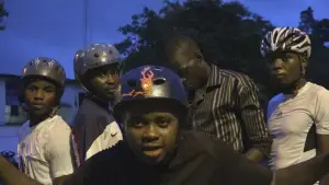 Задник к фильму "Le Serpent à Bonanjo" #778356