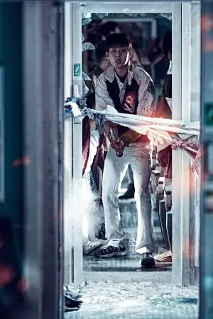 Постер к фильму "Поезд в Пусан" #187831