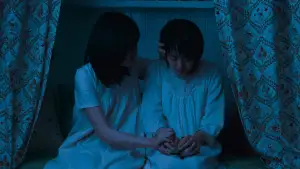 Задник к фильму "История двух сестер" #810993