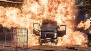 Задник к фильму "Обратная тяга 2" #380085