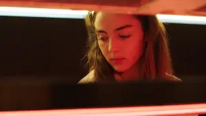 Задник к фильму "Сырое" #243044