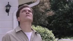 Задник к фильму "Укрытие" #243334