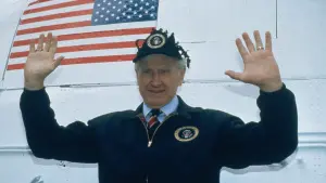 Задник к фильму "Горячие головы 2" #280762