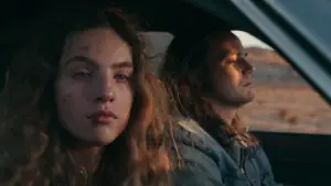 Задник к фильму "Свидание с монстром" #596952