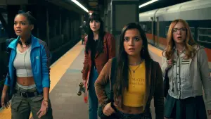 Задник к фильму "Мадам Паутина" #189558