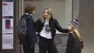 Задник к фильму "Soeurs et demie" #776692