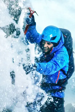 Постер к фильму "Вершина страха" #348022