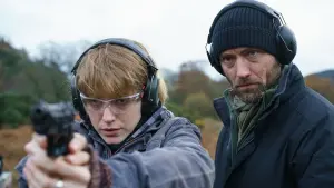 Задник к фильму "Ритм-секция" #385930