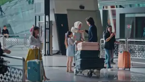 Задник к фильму "La Tahzan: Cinta, Dosa, Luka..." #672827