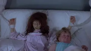 Задник к фильму "Очень страшное кино 2" #636441