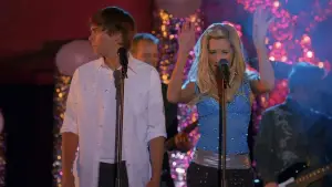 Задник к фильму "Классный мюзикл: Каникулы" #647038