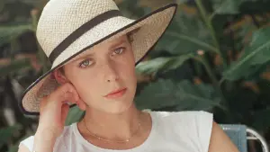 Задник к фильму "Прощай, Эммануэль" #448700